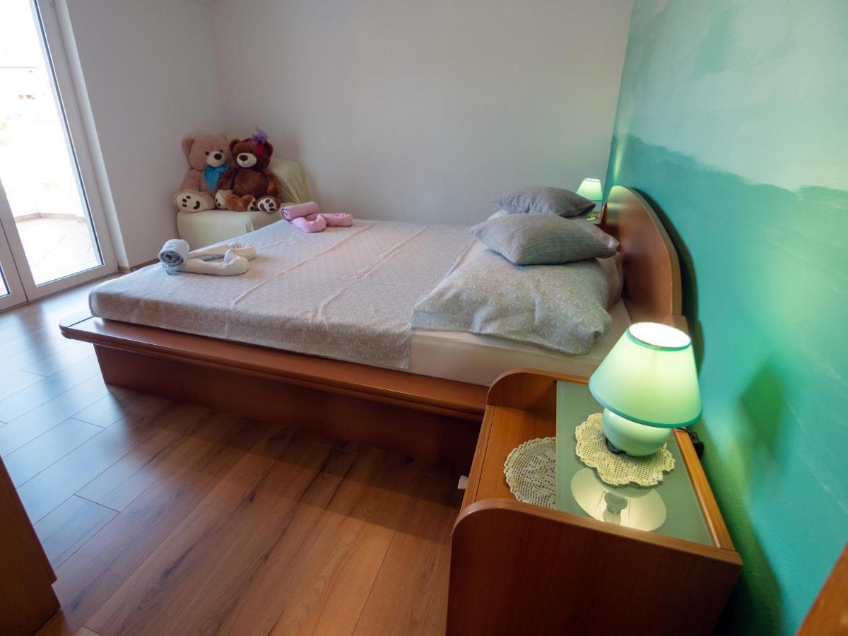 Apartments Rezek 苏佩塔斯卡德拉加 外观 照片