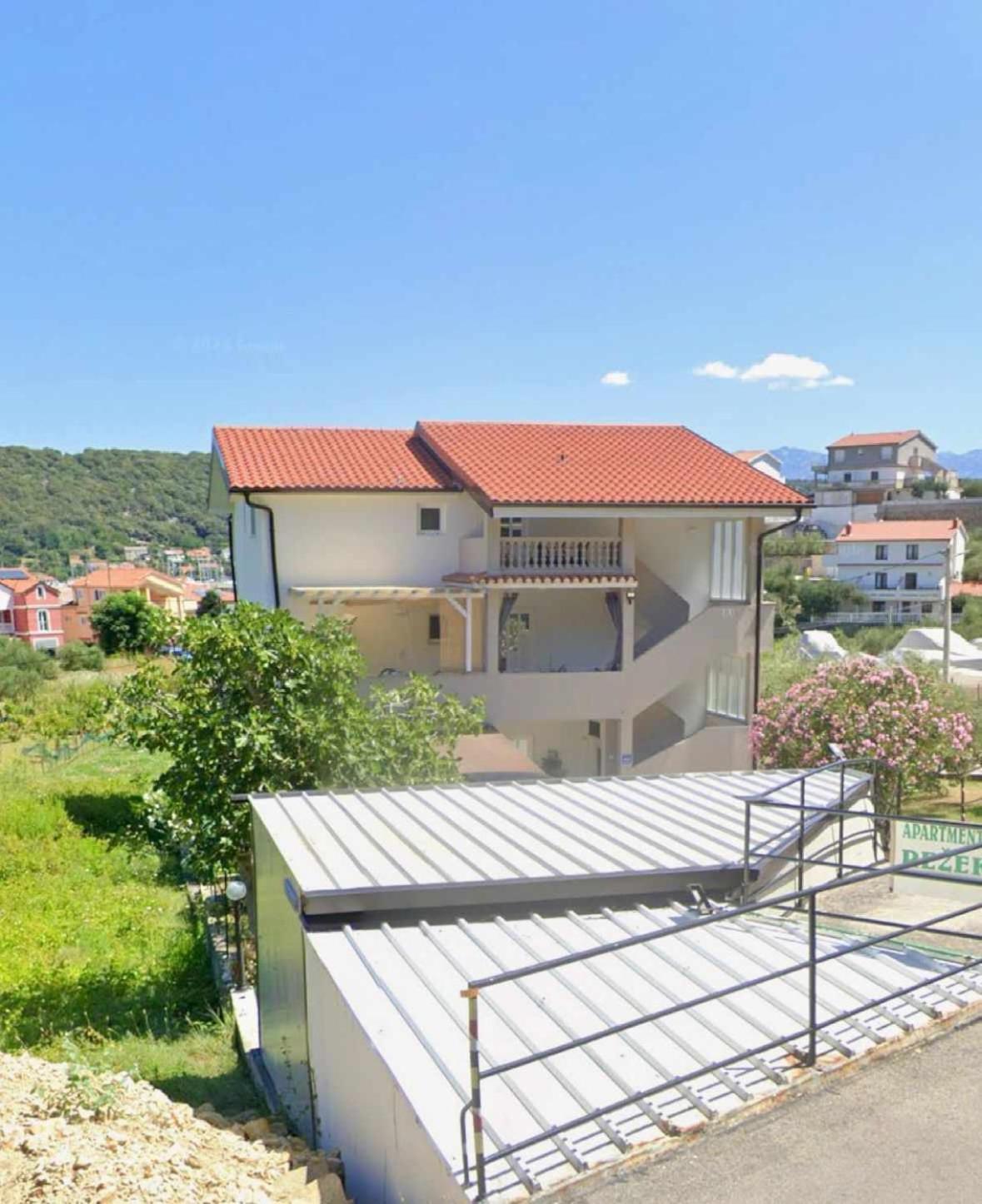Apartments Rezek 苏佩塔斯卡德拉加 外观 照片